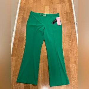 New York & Company Women’s Pants – Size 14P – Green – NWT